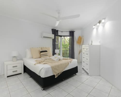2BR-2BATH-Private-Rooftop-port-douglas-2-bedroom-holiday-accommodation(3)