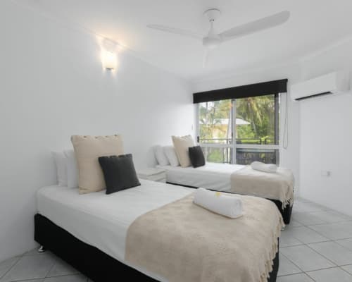2BR-2BATH-Private-Rooftop-port-douglas-2-bedroom-holiday-accommodation(5)